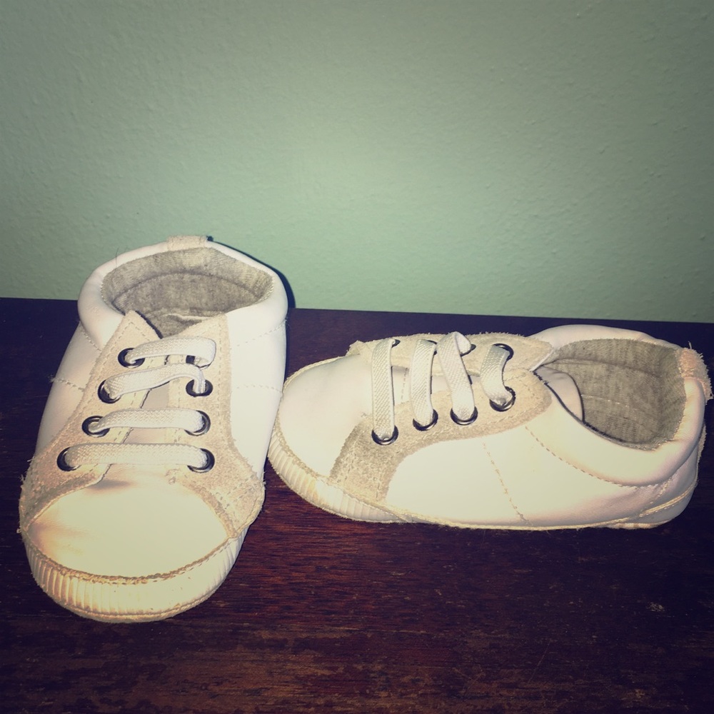 Baby Gap baby shoes size 18-24 months